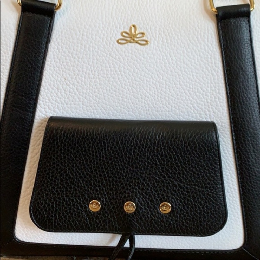 DeMellier Handbag - Picture 2 of 8